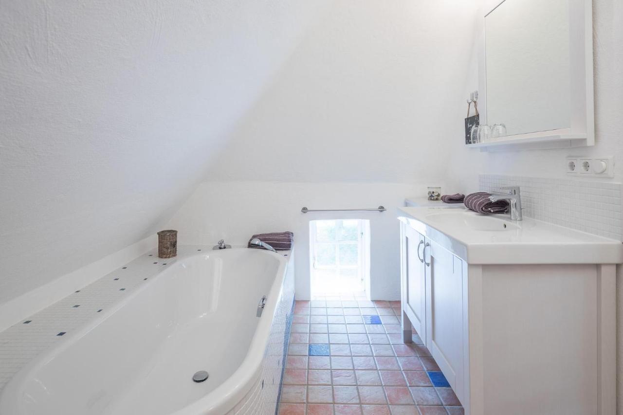 Ferienwohnung Luft Wobbenbull Exterior foto